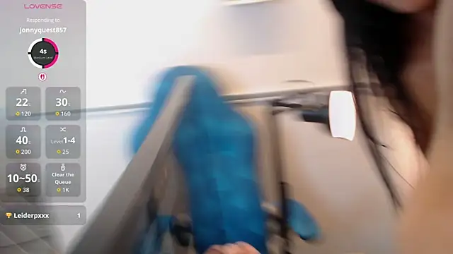 Miia_Rosee_: απευθείας συνομιλία ΧΧΧ