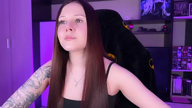 jasminevine élő XXX-chatje