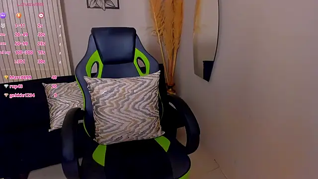 Chatroom XXX en direct de CharlotteCox_