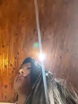 LinnaGardenia live XXX chat