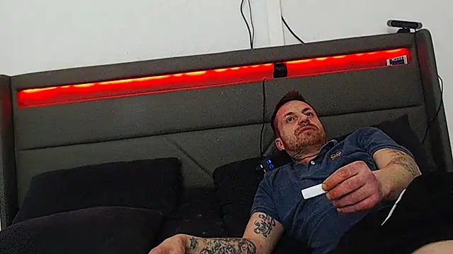 DevilsAngel13: απευθείας συνομιλία ΧΧΧ