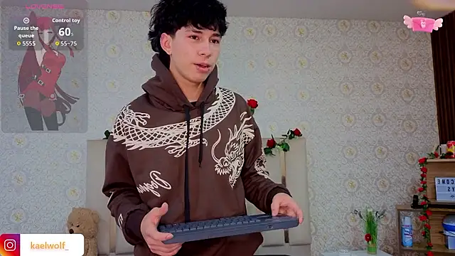 عرض كام kaelwolf_tay