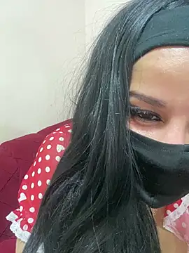 mari_layali Adlı Modelin Canlı XXX Sohbeti