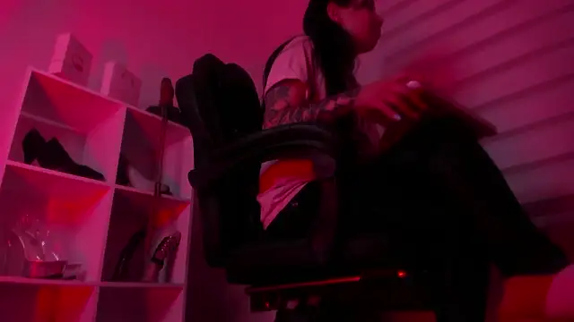 charlotte_joliedartn Webbikameraesitys