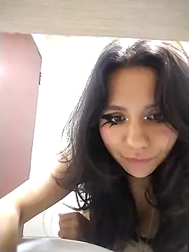 دردشة HollyPeach الجنسية المباشرة