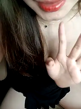 ChanChanLy 在線直播表演