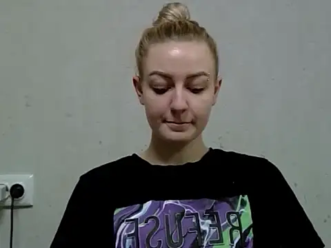 KelGrov2 লাইভ XXX চ্যাট