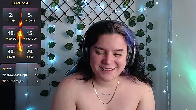 Nika_1_'s Live XXX Chat