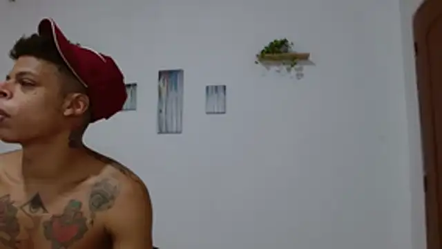 دردشة BrandonStond الجنسية المباشرة