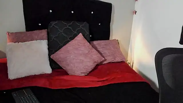 rubialinda_87: απευθείας συνομιλία ΧΧΧ