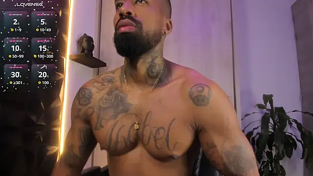 دردشة OstinDaniels الجنسية المباشرة