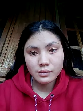 Hilary-123 élő XXX-chatje