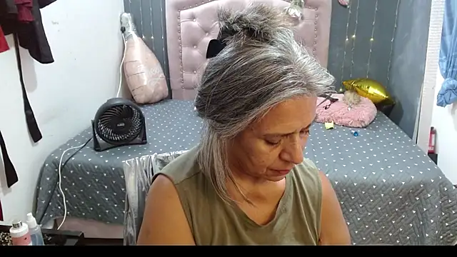 lalisha_96 élő XXX-chatje