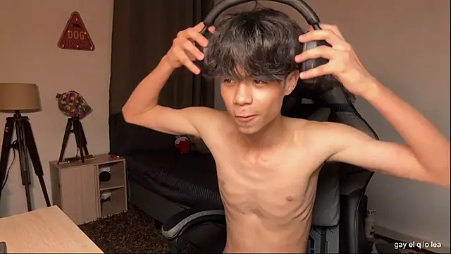 OopsAgain_: вебкам-шоу