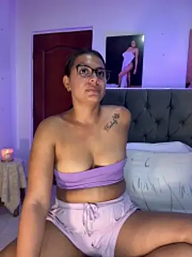 ema_zoe's Live XXX Chat