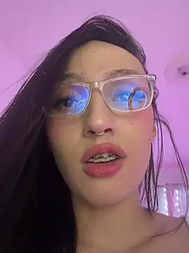 Chat +18 de Im_lauritaa ao vivo