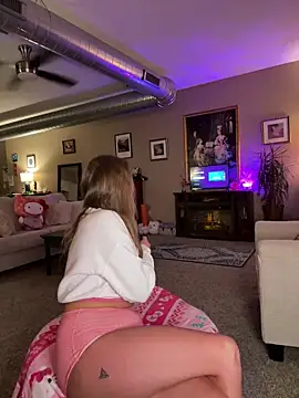 misspollypeach élő XXX-chatje