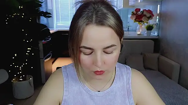 Mira_Mermayd's Live XXX Chat