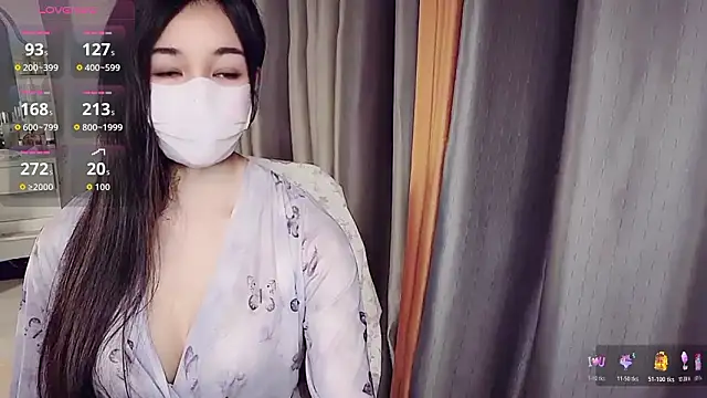 NolanMia 网络视讯表演