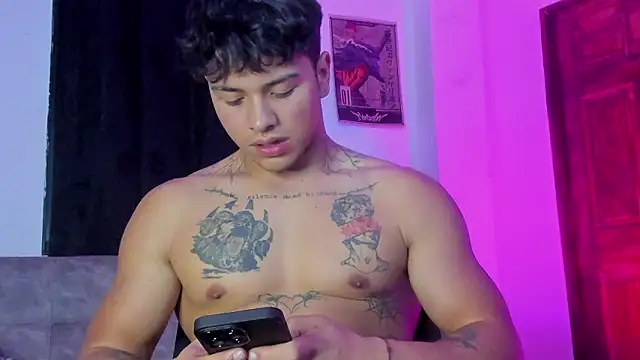 Dominic_Biker__のウェブカメラショー