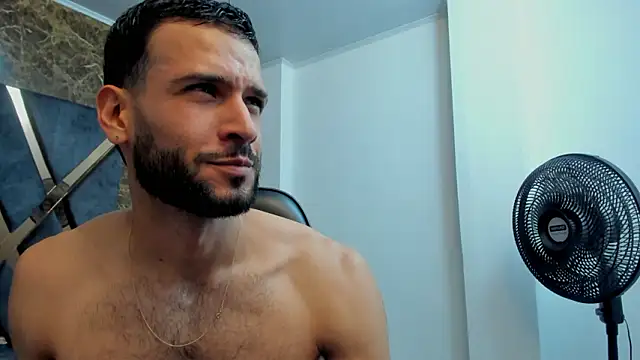 Jacob_Benelli – Naživo XXX chat