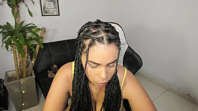 alyssannVhm's Live XXX Chat