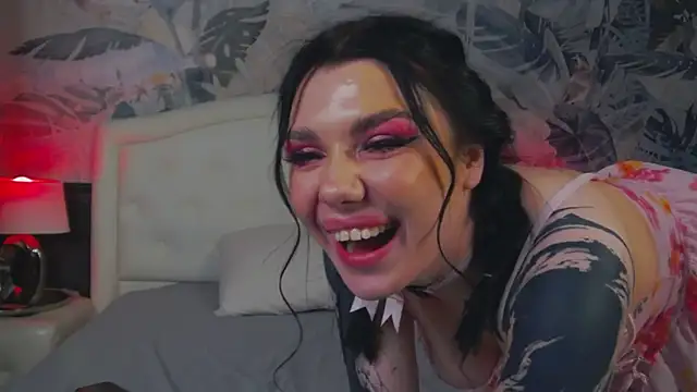 MaeveMoon live XXX chat