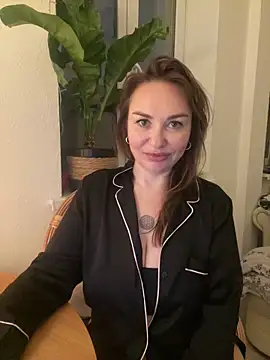 Syverelle Live XXX Chat