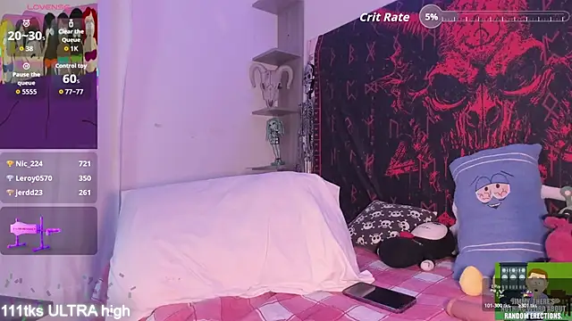 Sarah-Stoner 现场XXX聊天