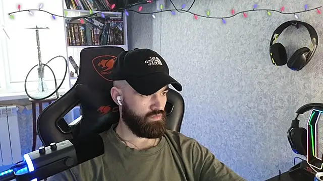 _Mostly_ Live XXX-chat