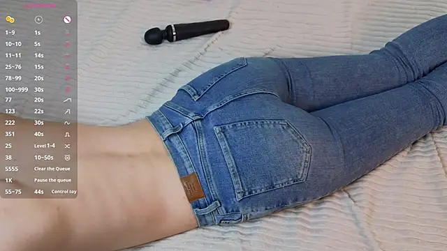 IeshaBurow Adlı Modelin Web Kamerası Şovu