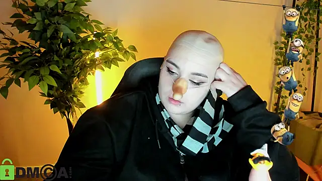 Mia_R0ss élő XXX-chatje