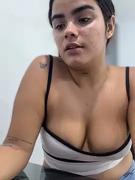 Kaily_Sweet16 即時 XXX 聊天