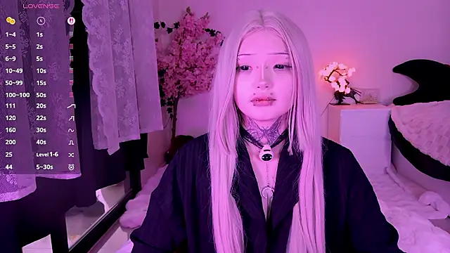 แชท XXX สดของ Lein_Bone