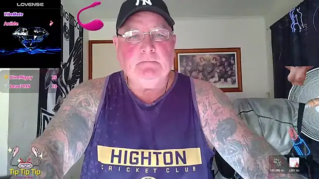 KINKYBLUEYES69 – Naživo XXX chat