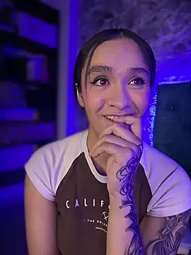 Isabella-Teen's Live XXX Chat