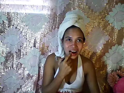 Chatroom XXX en direct de PinaySkinnyGirl