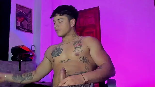 Dominic_Biker__'s Webcam Show