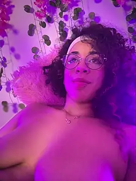 Show de Woo_isDaphne na webcam