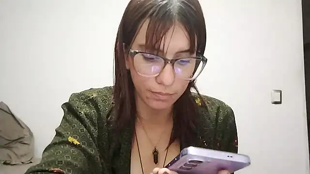 Chat XXX en directo de Luna-e-Franco1