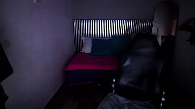 Little_Alli 现场XXX聊天