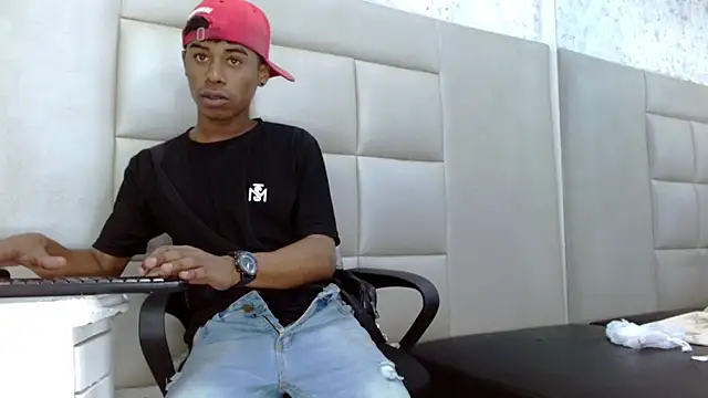 TonnyMarck 라이브 XXX 채팅