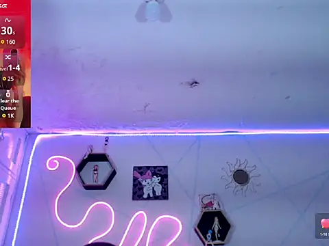 Violeta_R_ Show in webcam