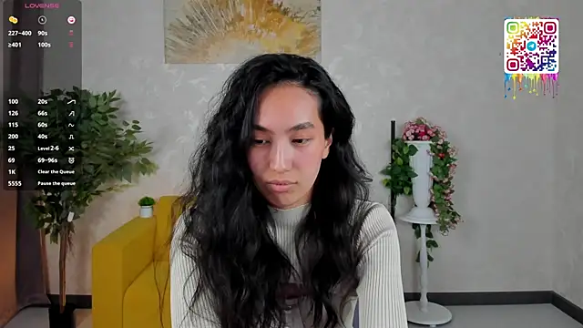 FlirtyAura: απευθείας συνομιλία ΧΧΧ