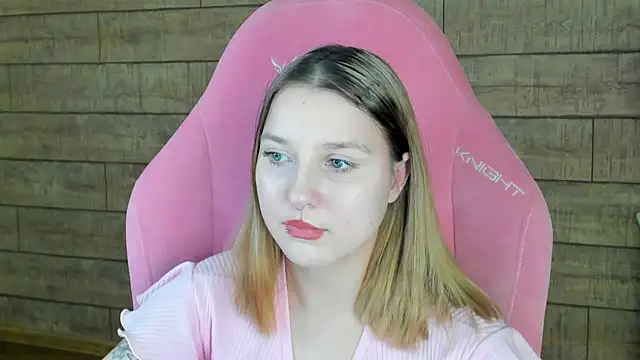 Sembang XXX Secara Langsung TinnaBurton