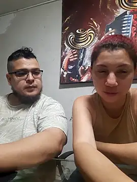 danna_thiago1 Adlı Modelin Canlı XXX Sohbeti