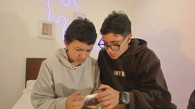 hardcoreheat_ind Adlı Modelin Canlı XXX Sohbeti