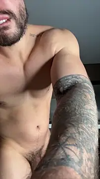 Valenthino_Salvatore 라이브 XXX 채팅