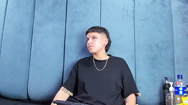 Megan_Thompson_: απευθείας συνομιλία ΧΧΧ