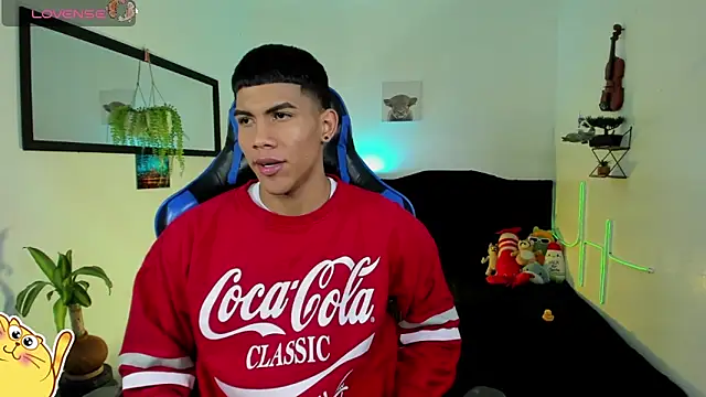 Pokazy przed kamerką – Damian_latinxxx